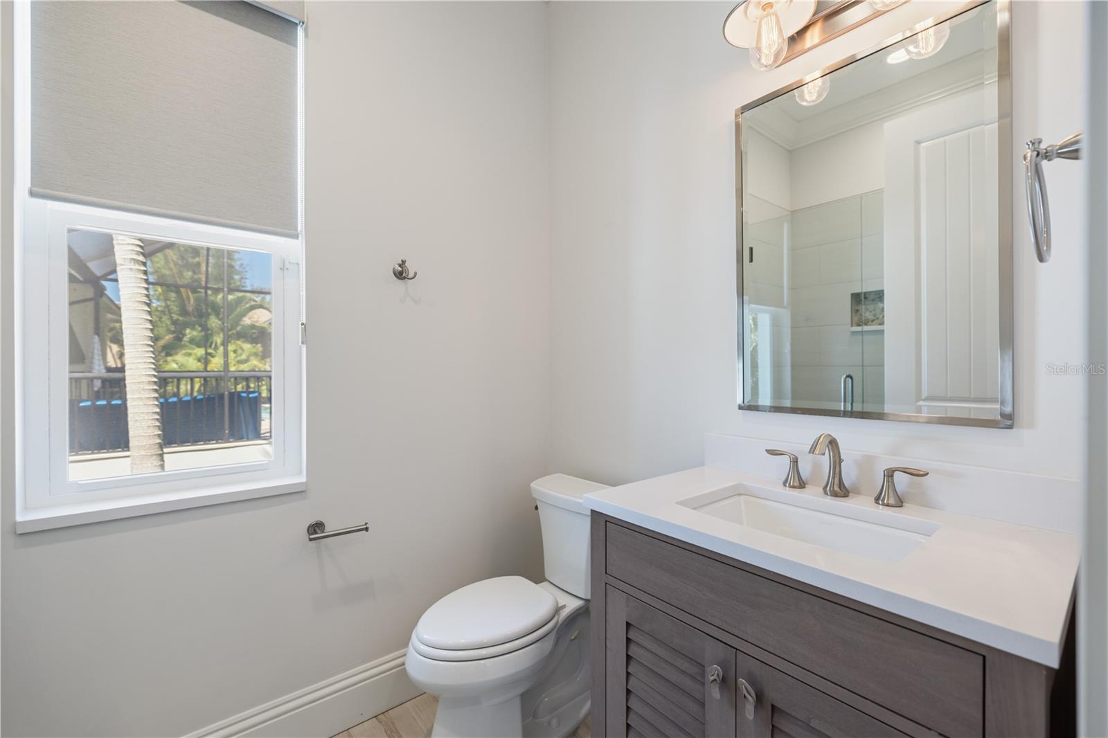 3919 ROBERTS POINT RD, SARASOTA, FL, 34242