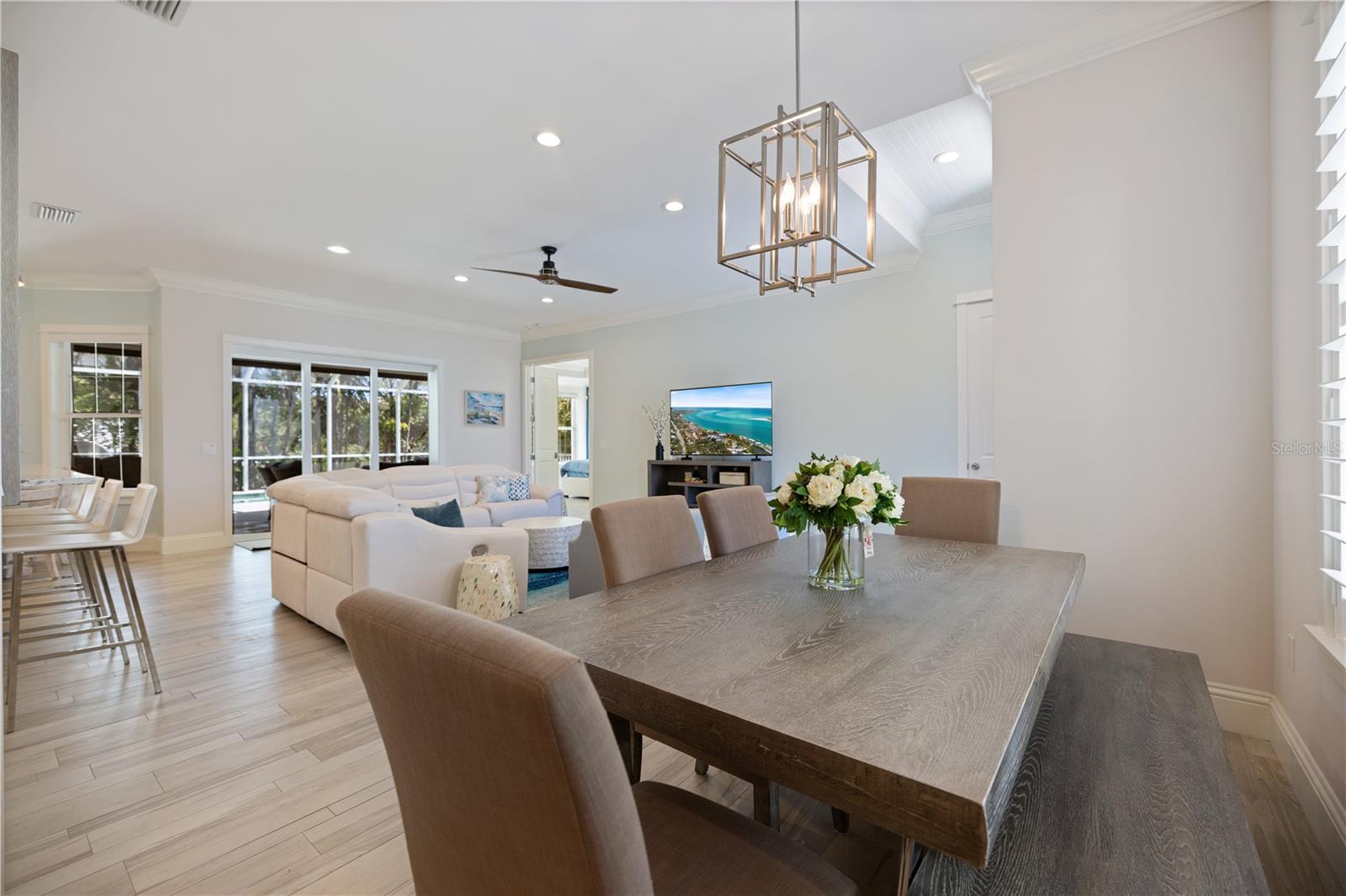 3919 ROBERTS POINT RD, SARASOTA, FL, 34242
