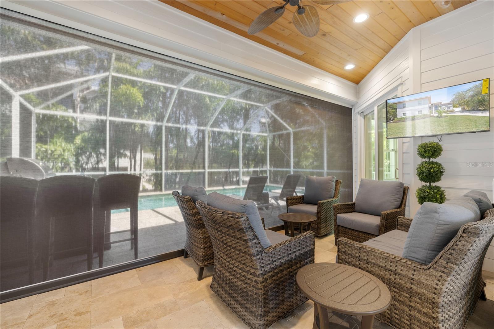 3919 ROBERTS POINT RD, SARASOTA, FL, 34242
