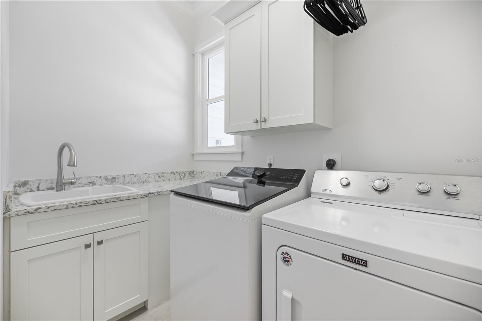 3919 ROBERTS POINT RD, SARASOTA, FL, 34242