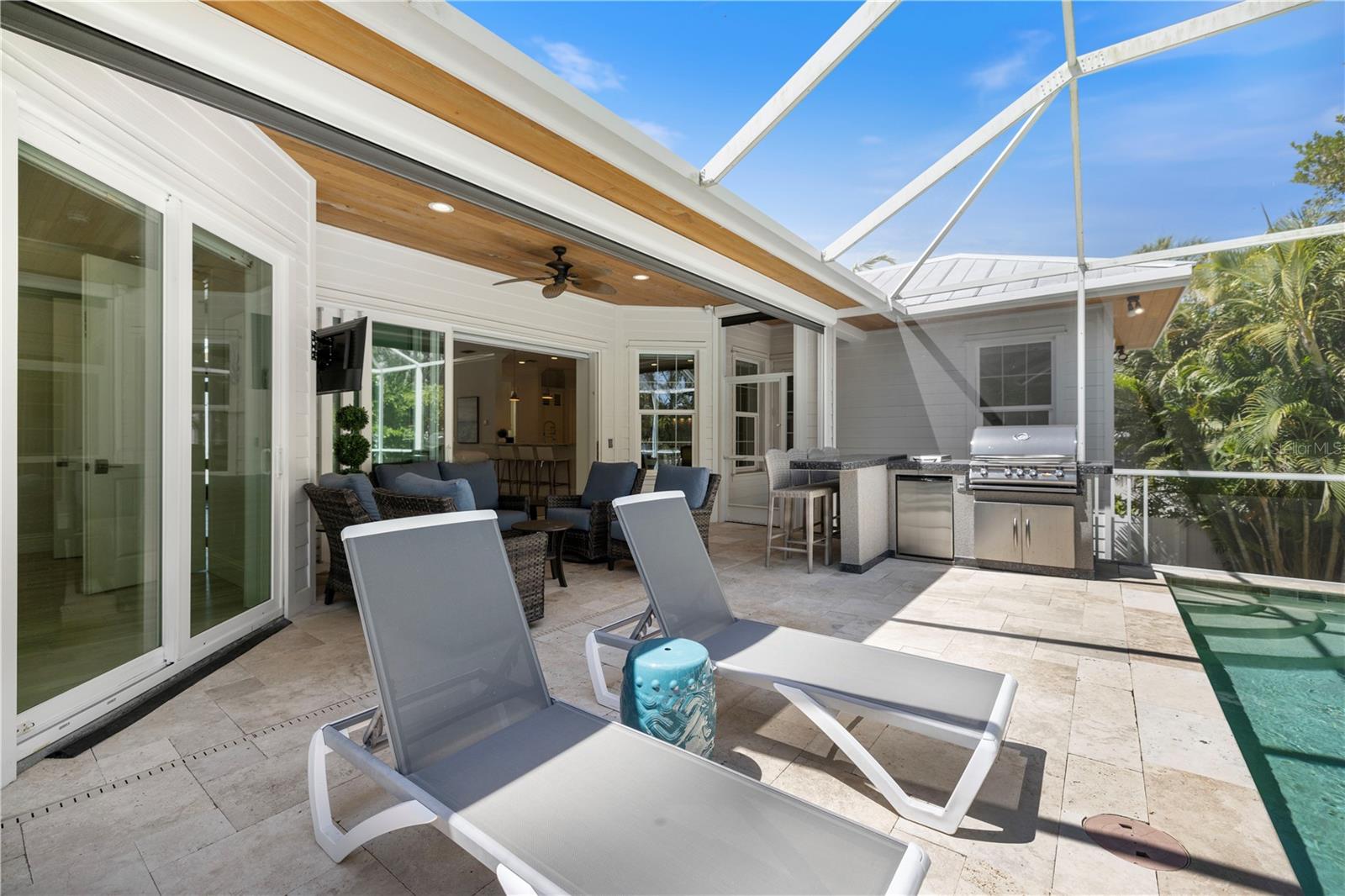 3919 ROBERTS POINT RD, SARASOTA, FL, 34242