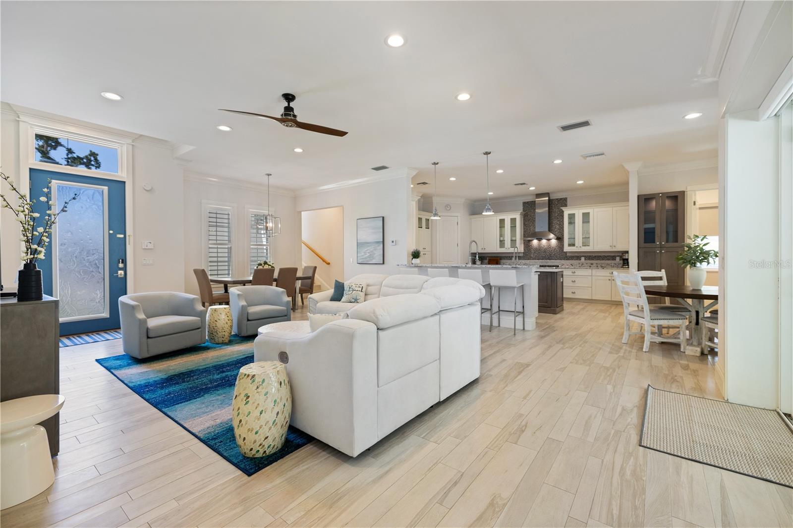 3919 ROBERTS POINT RD, SARASOTA, FL, 34242
