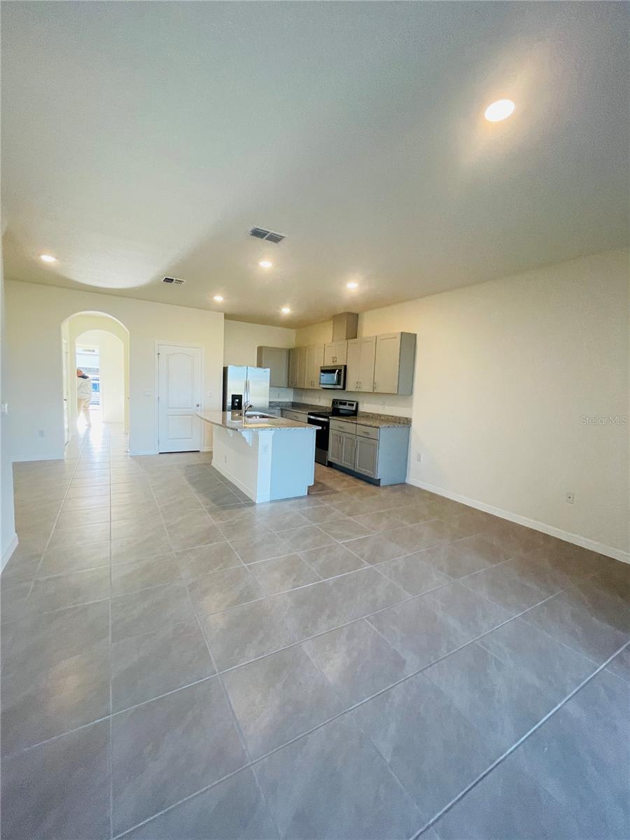 1371 ISLETA LOOP, KISSIMMEE, FL, 34741