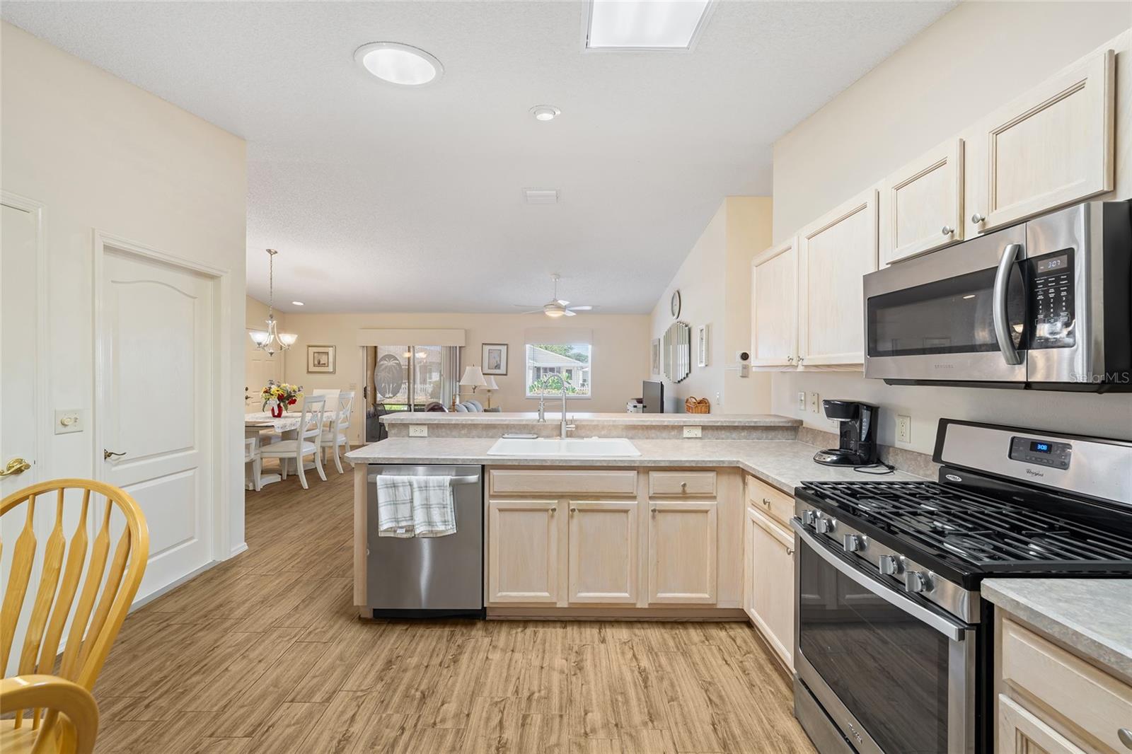 17300 SE 93RD HEYWARD AVE, THE VILLAGES, FL, 32162