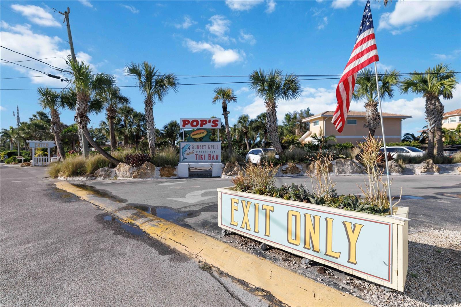 100 CIRCUIT RD #N11, NOKOMIS, FL, 34275