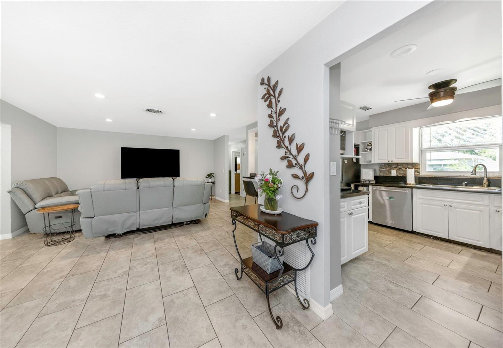 2465 BURNICE DR, CLEARWATER, FL, 33764