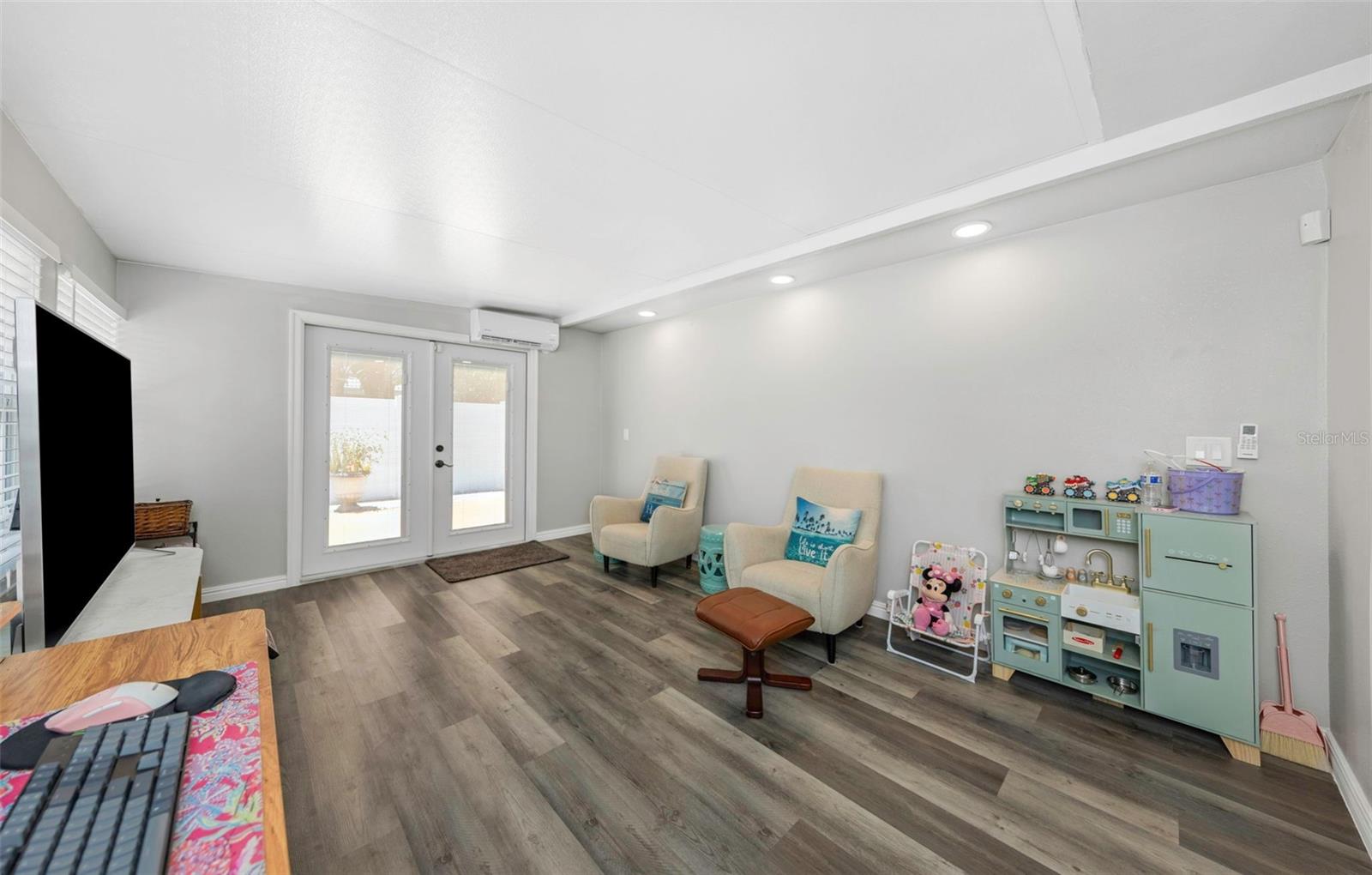 2465 BURNICE DR, CLEARWATER, FL, 33764