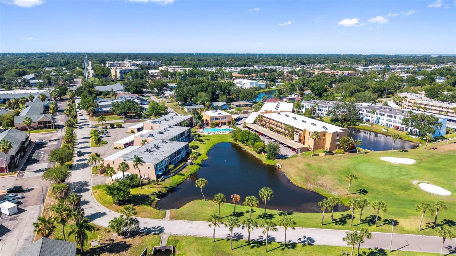 225 COUNTRY CLUB DR #B221, LARGO, FL, 33771