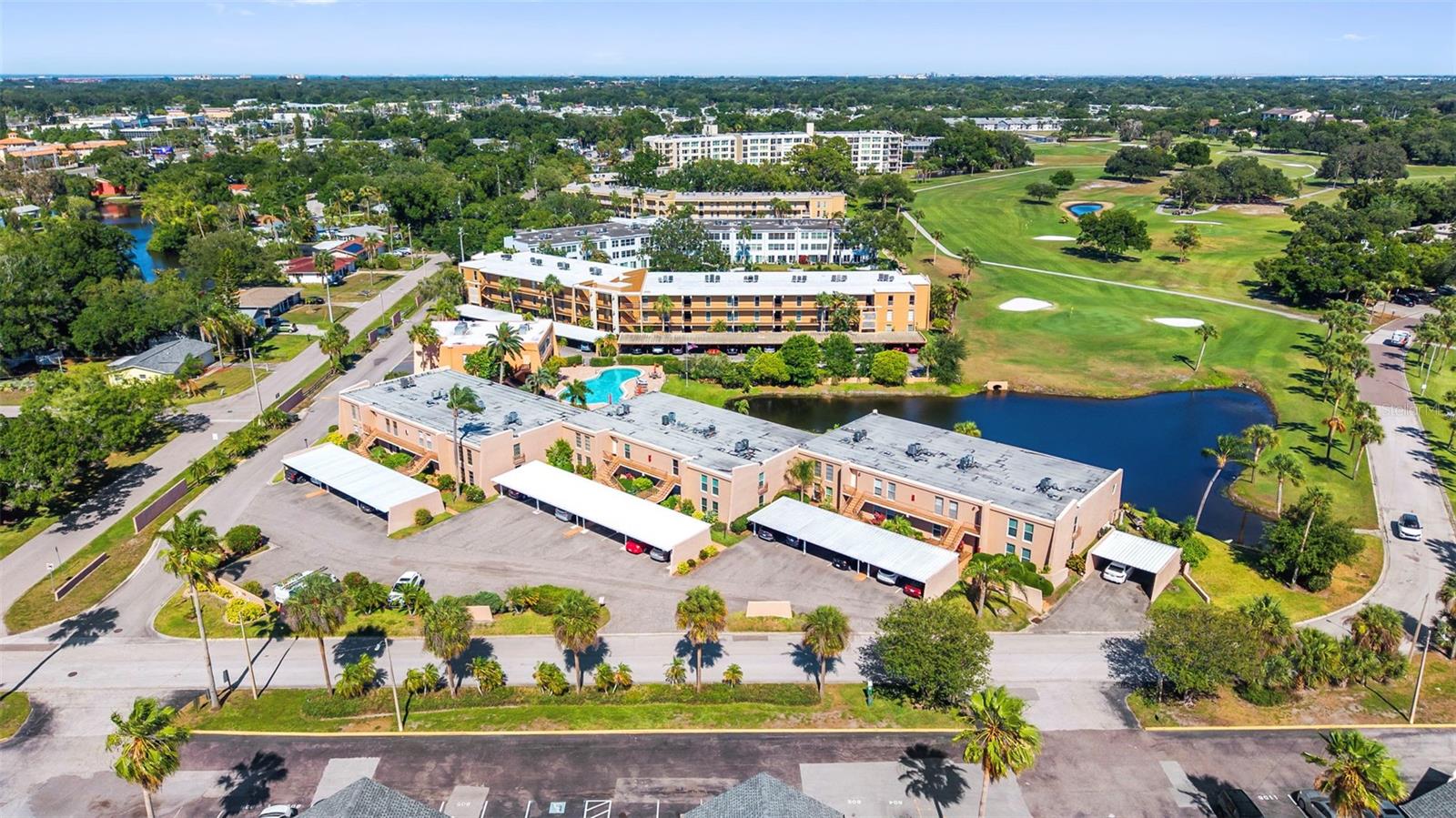 225 COUNTRY CLUB DR #B221, LARGO, FL, 33771