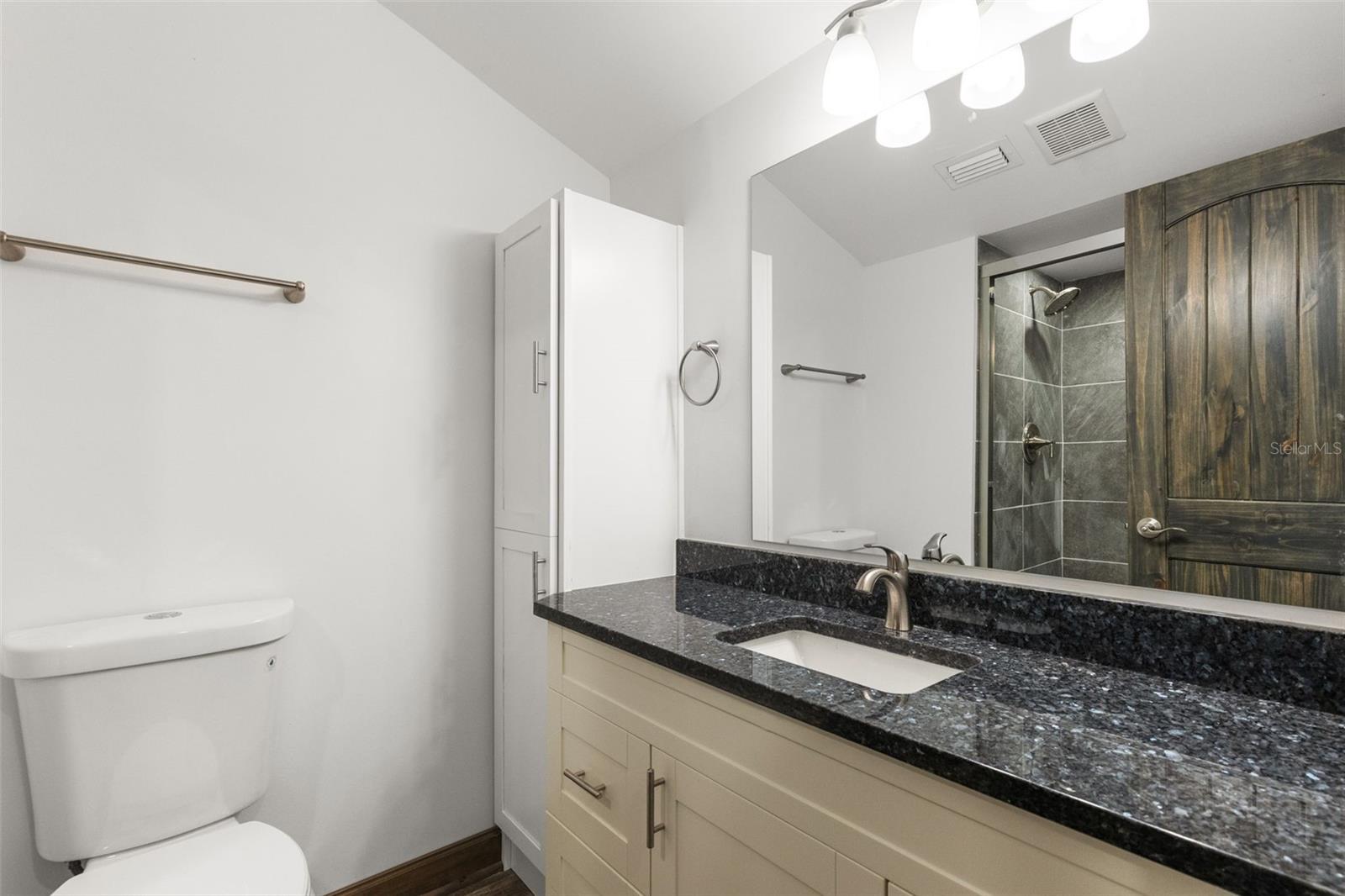 225 COUNTRY CLUB DR #B221, LARGO, FL, 33771