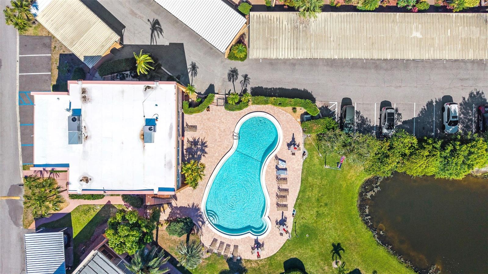 225 COUNTRY CLUB DR #B221, LARGO, FL, 33771