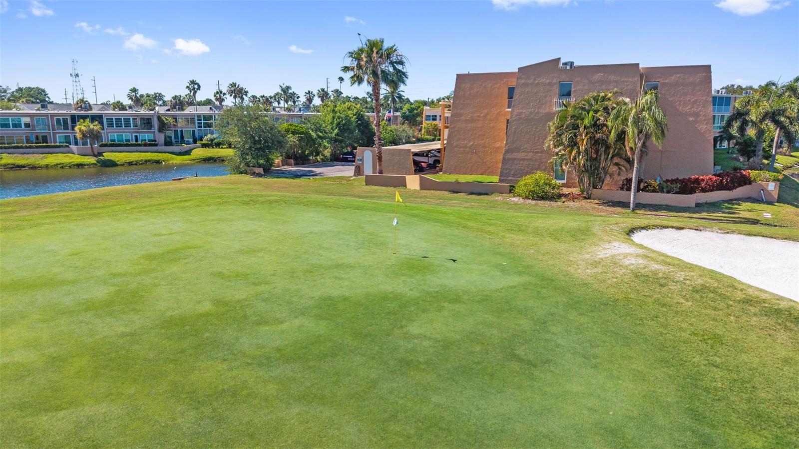 225 COUNTRY CLUB DR #B221, LARGO, FL, 33771