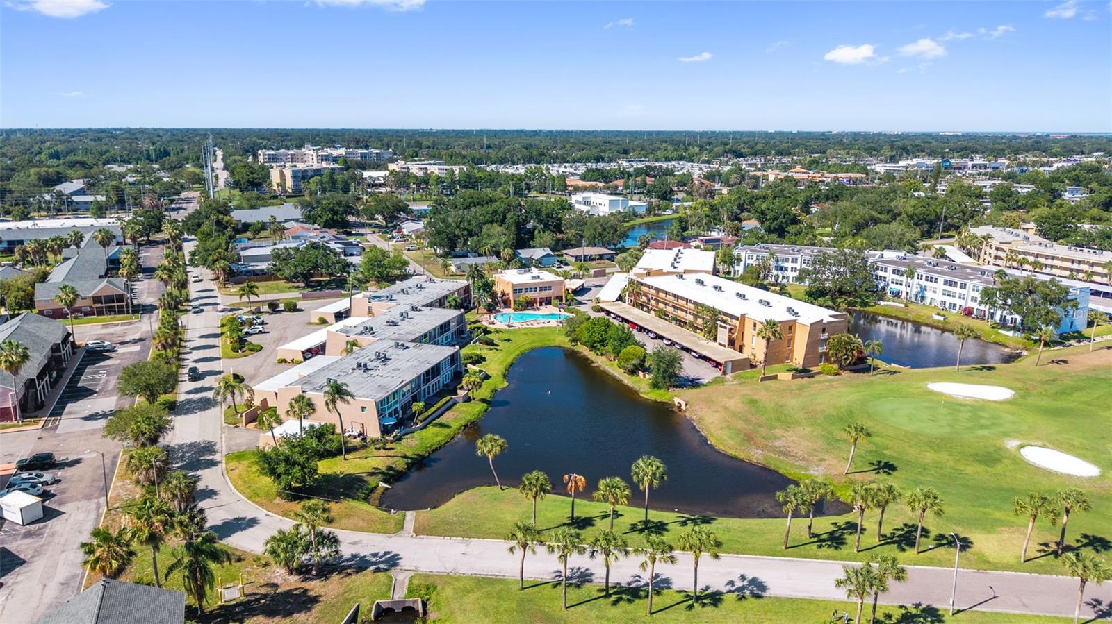 225 COUNTRY CLUB DR #B221, LARGO, FL, 33771