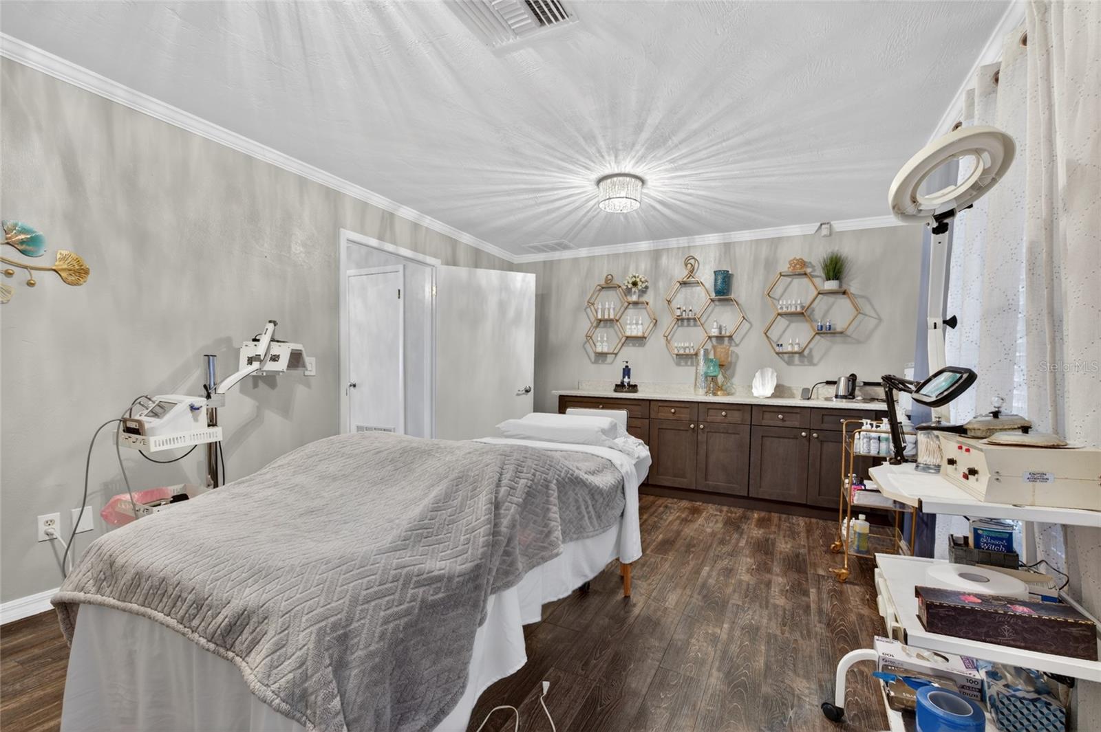 555 W GRANADA BLVD #B7, ORMOND BEACH, FL, 32174