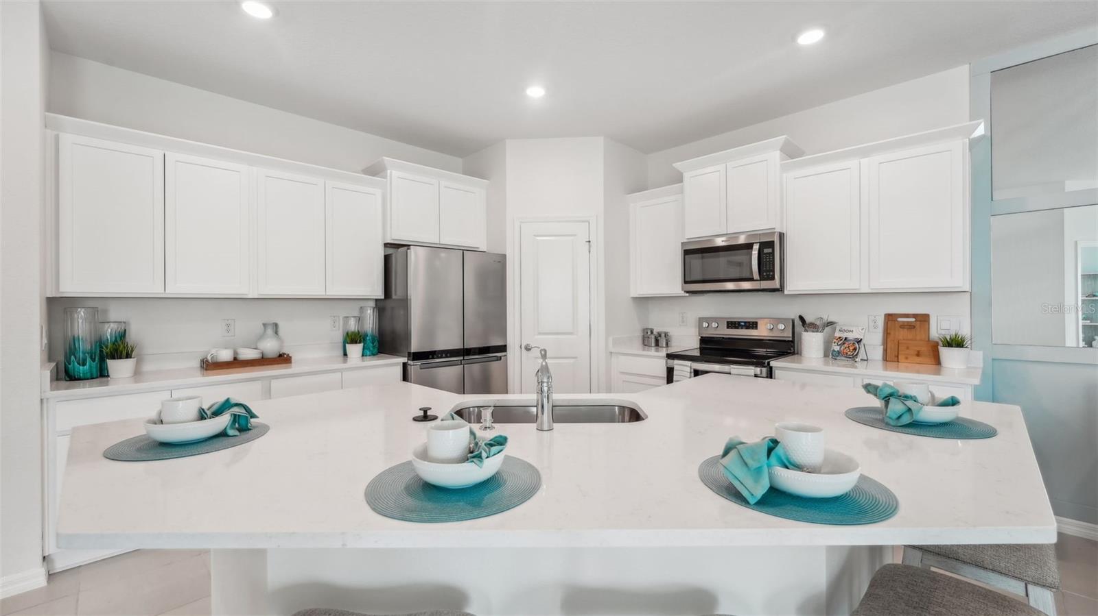 32870 RUSTIC RISE RD, SAN ANTONIO, FL, 33576