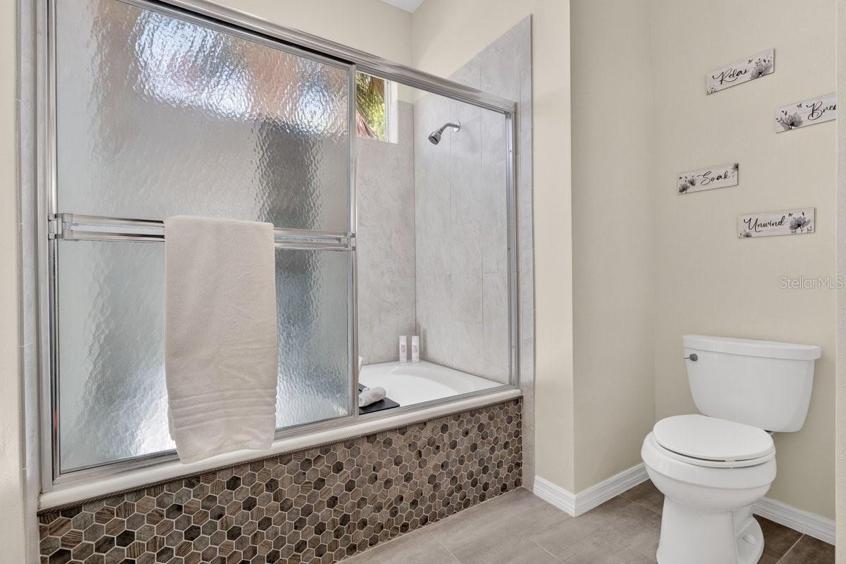 941 GEORGE HECKER DR, SOUTH DAYTONA, FL, 32119