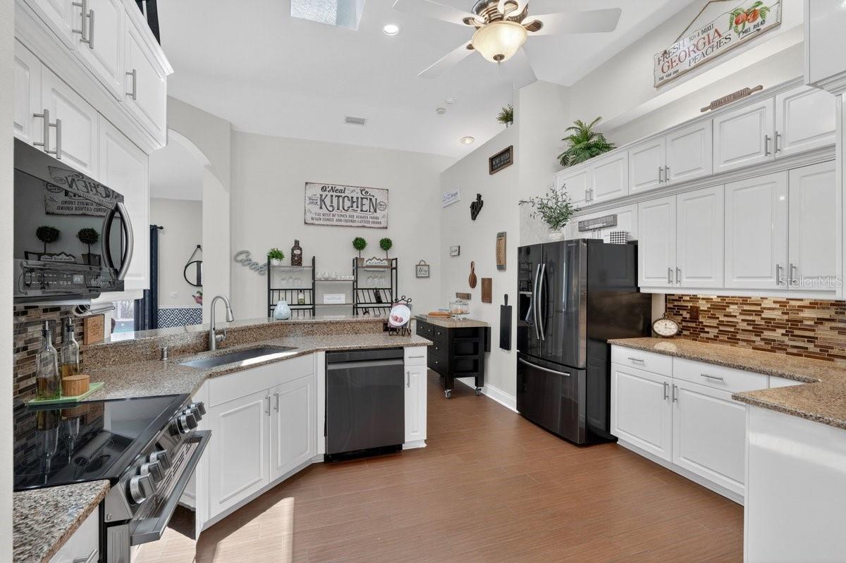 941 GEORGE HECKER DR, SOUTH DAYTONA, FL, 32119