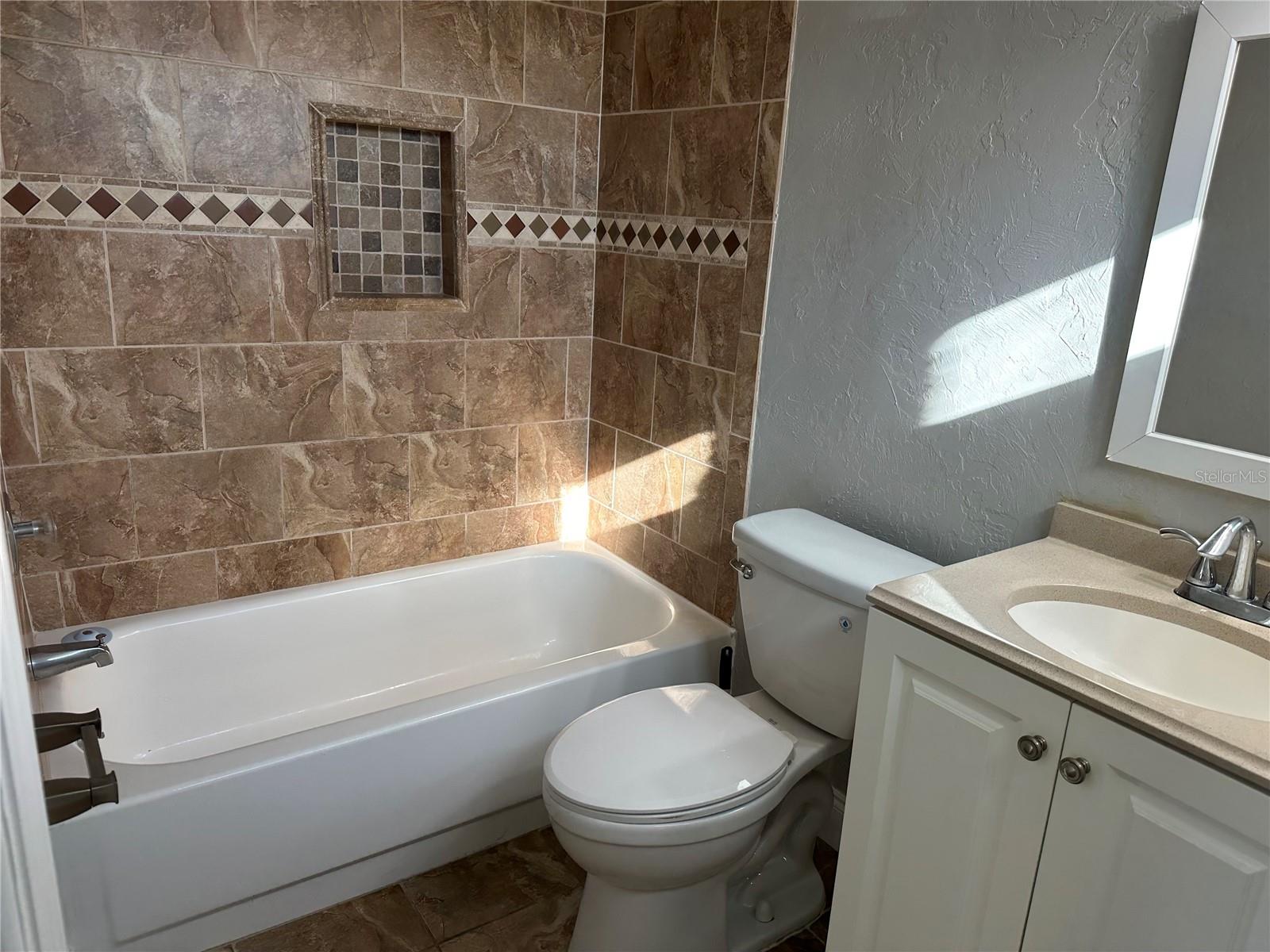 5800 HOLLYWOOD BLVD #116, SARASOTA, FL, 34231