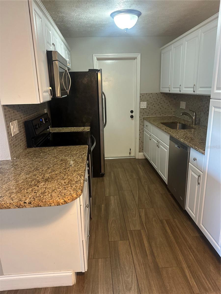 5800 HOLLYWOOD BLVD #116, SARASOTA, FL, 34231