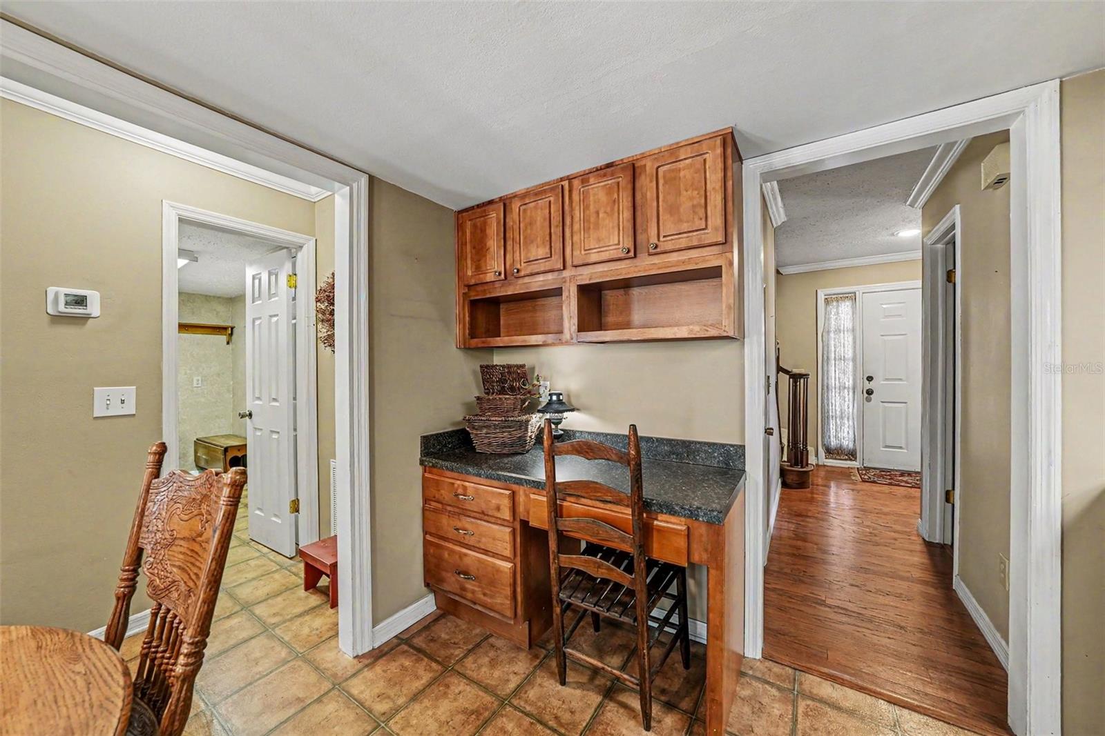 6612 PEACHTREE DR, TAMPA, FL, 33617