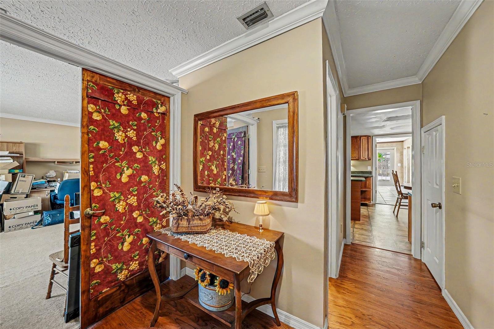 6612 PEACHTREE DR, TAMPA, FL, 33617