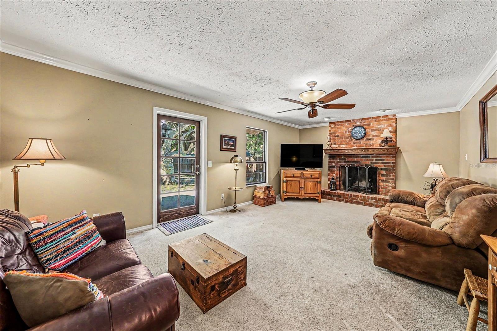 6612 PEACHTREE DR, TAMPA, FL, 33617