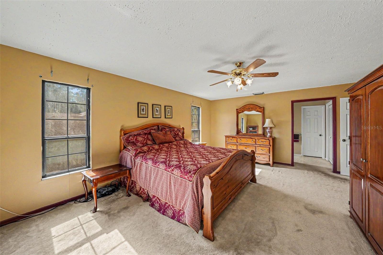6612 PEACHTREE DR, TAMPA, FL, 33617