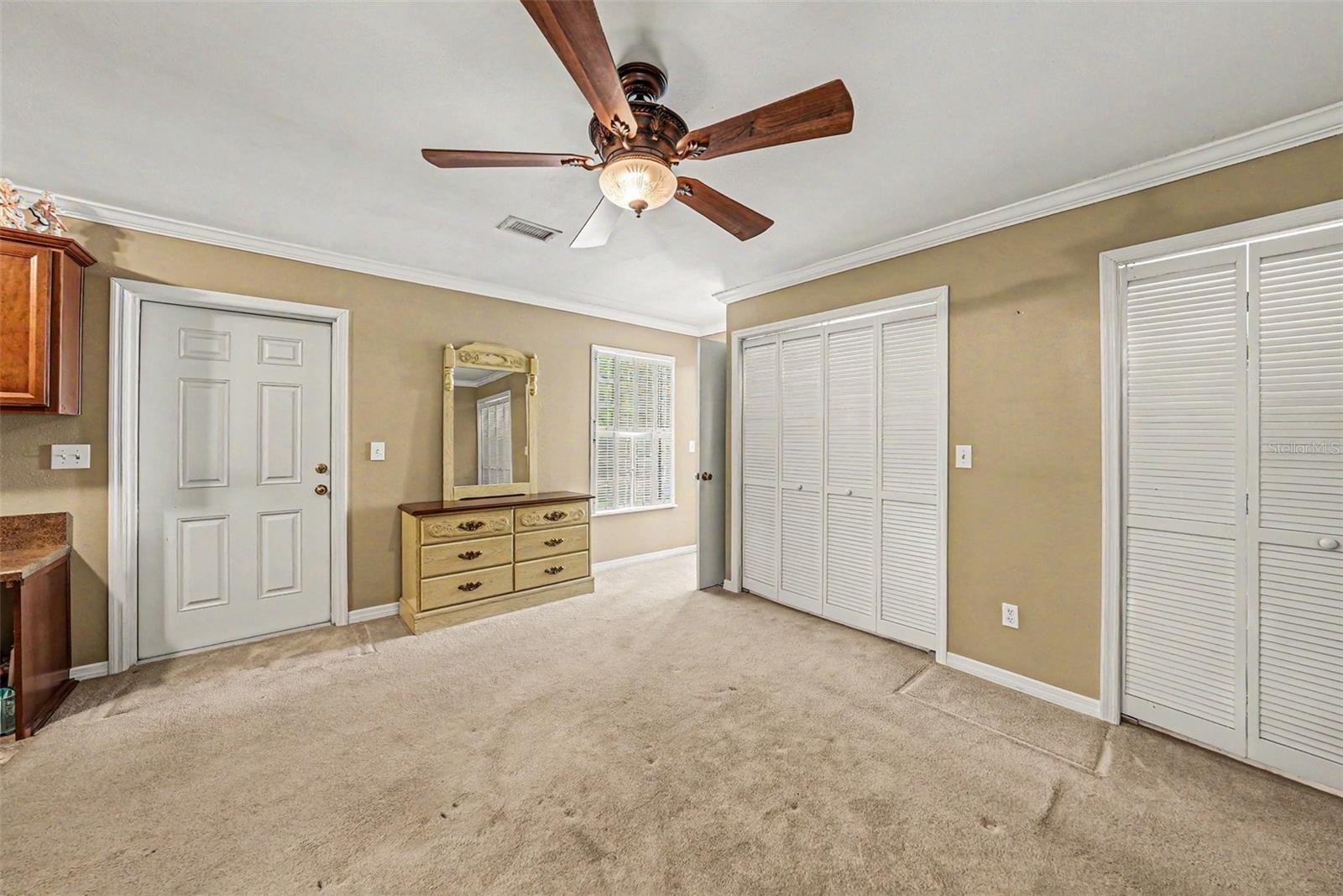 6612 PEACHTREE DR, TAMPA, FL, 33617