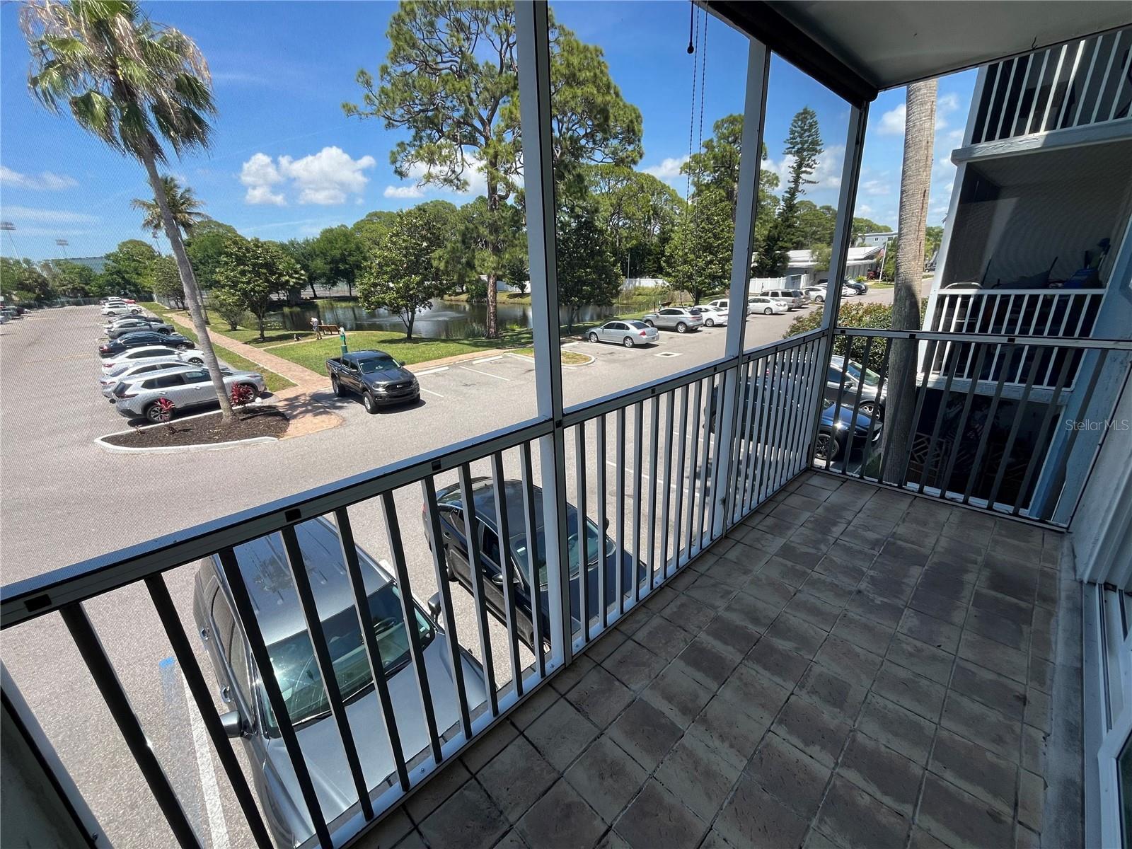 2650 COCONUT BAY LN LN #527 (2J), SARASOTA, FL, 34237