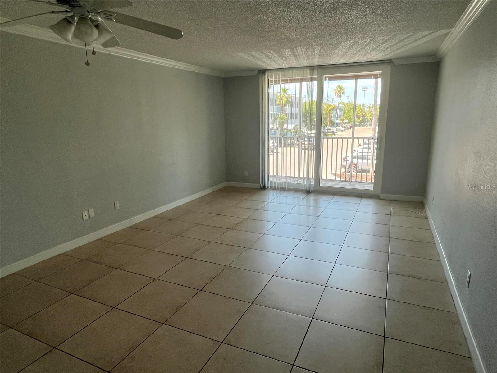 2650 COCONUT BAY LN LN #527 (2J), SARASOTA, FL, 34237