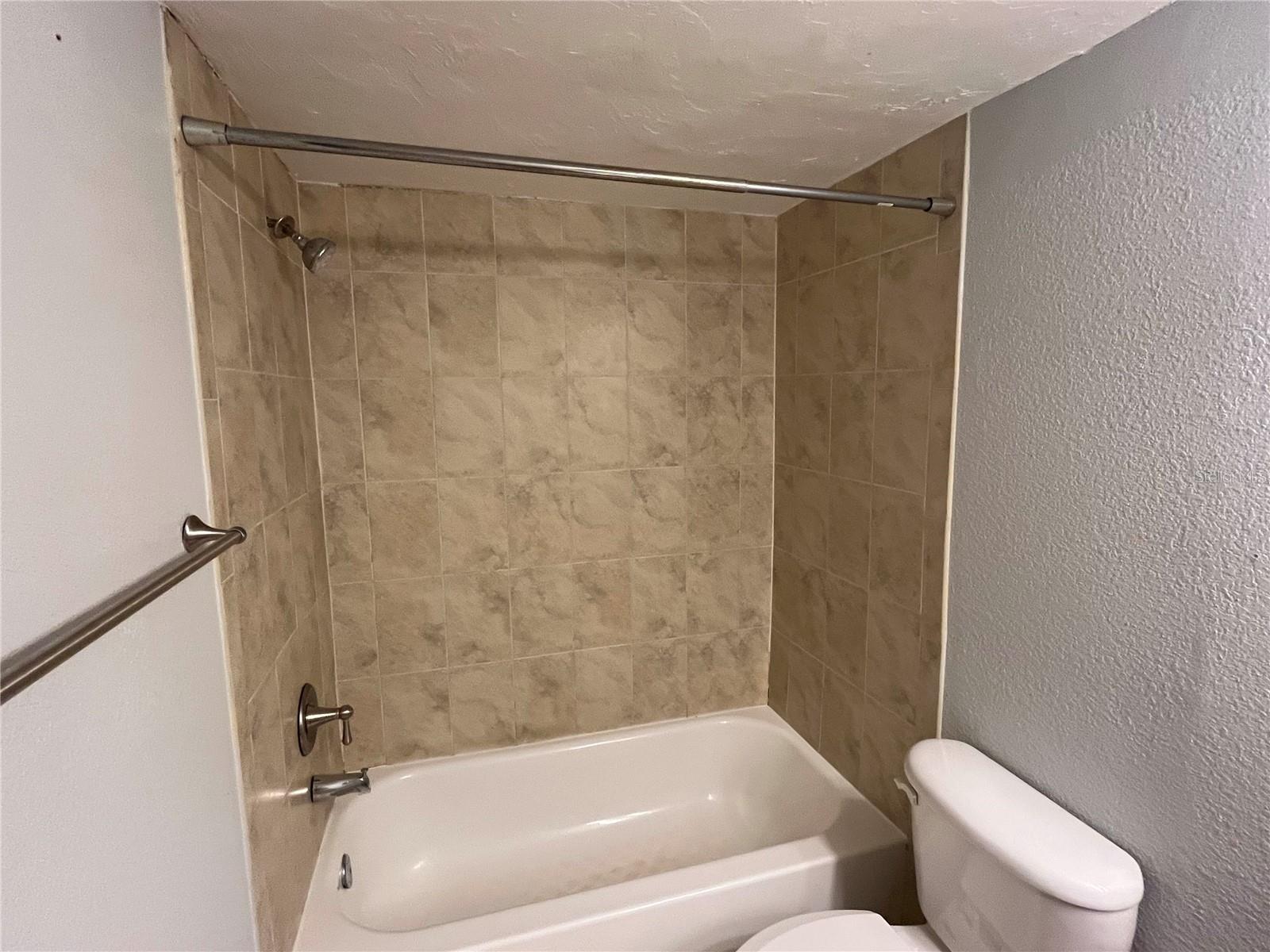 2650 COCONUT BAY LN LN #527 (2J), SARASOTA, FL, 34237