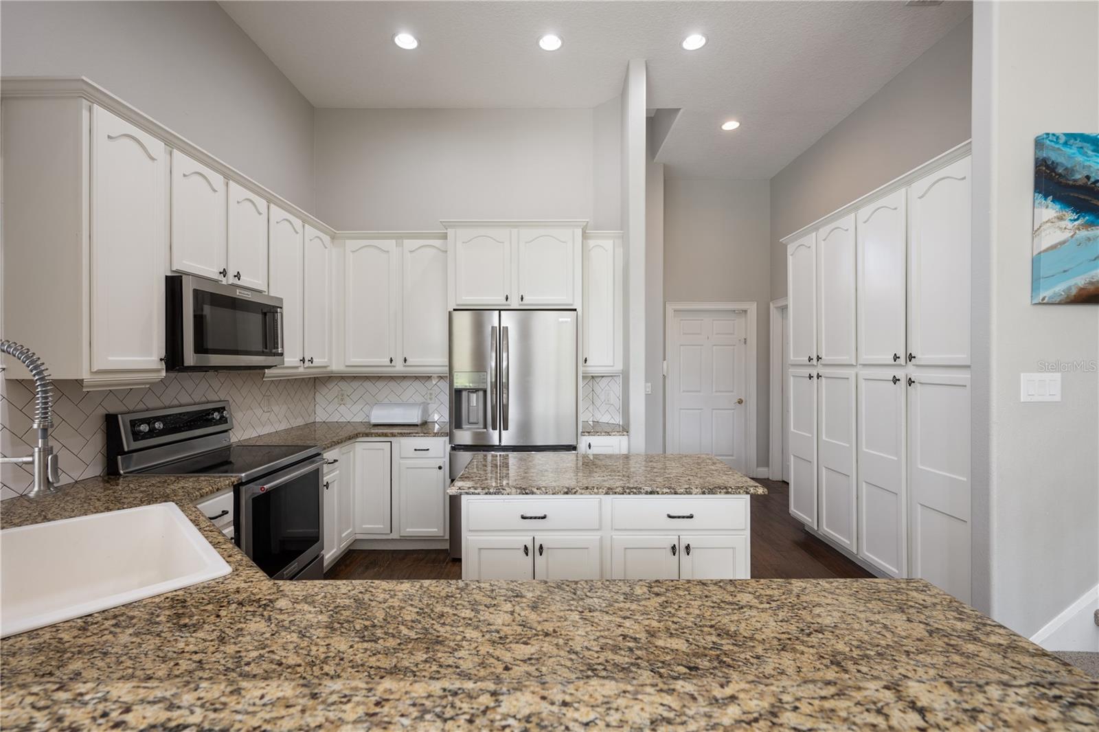 2002 WATER KEY DR, WINDERMERE, FL, 34786
