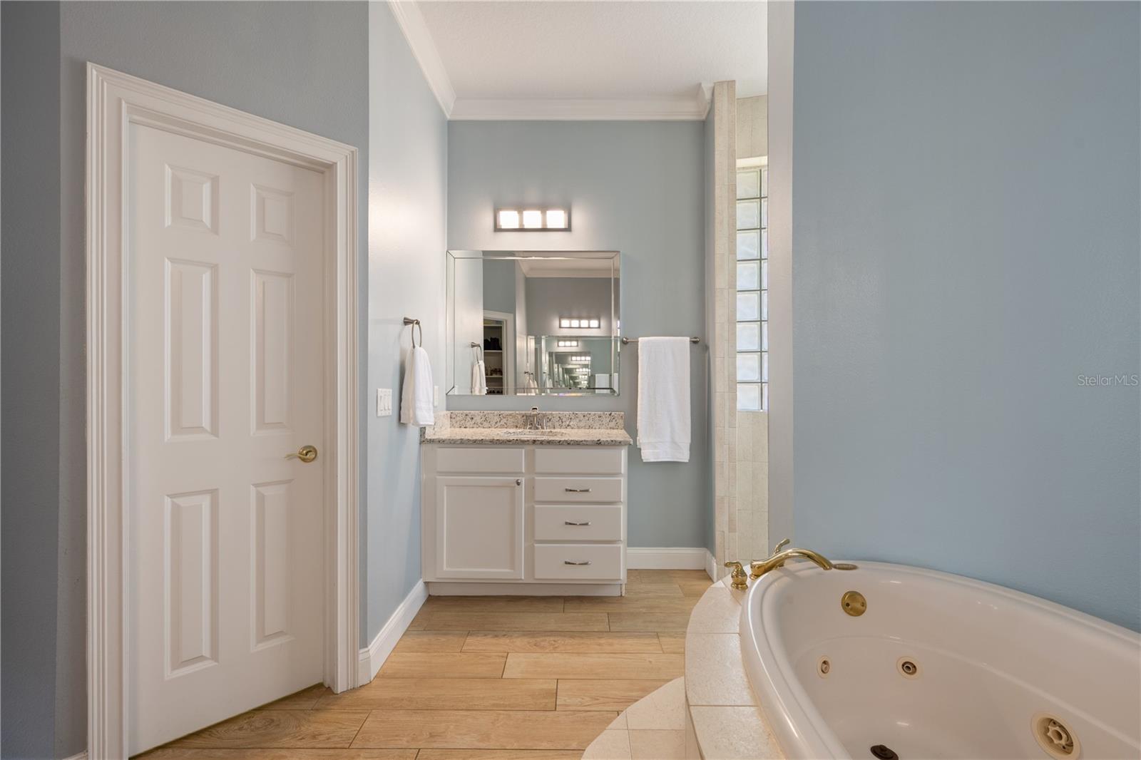2002 WATER KEY DR, WINDERMERE, FL, 34786