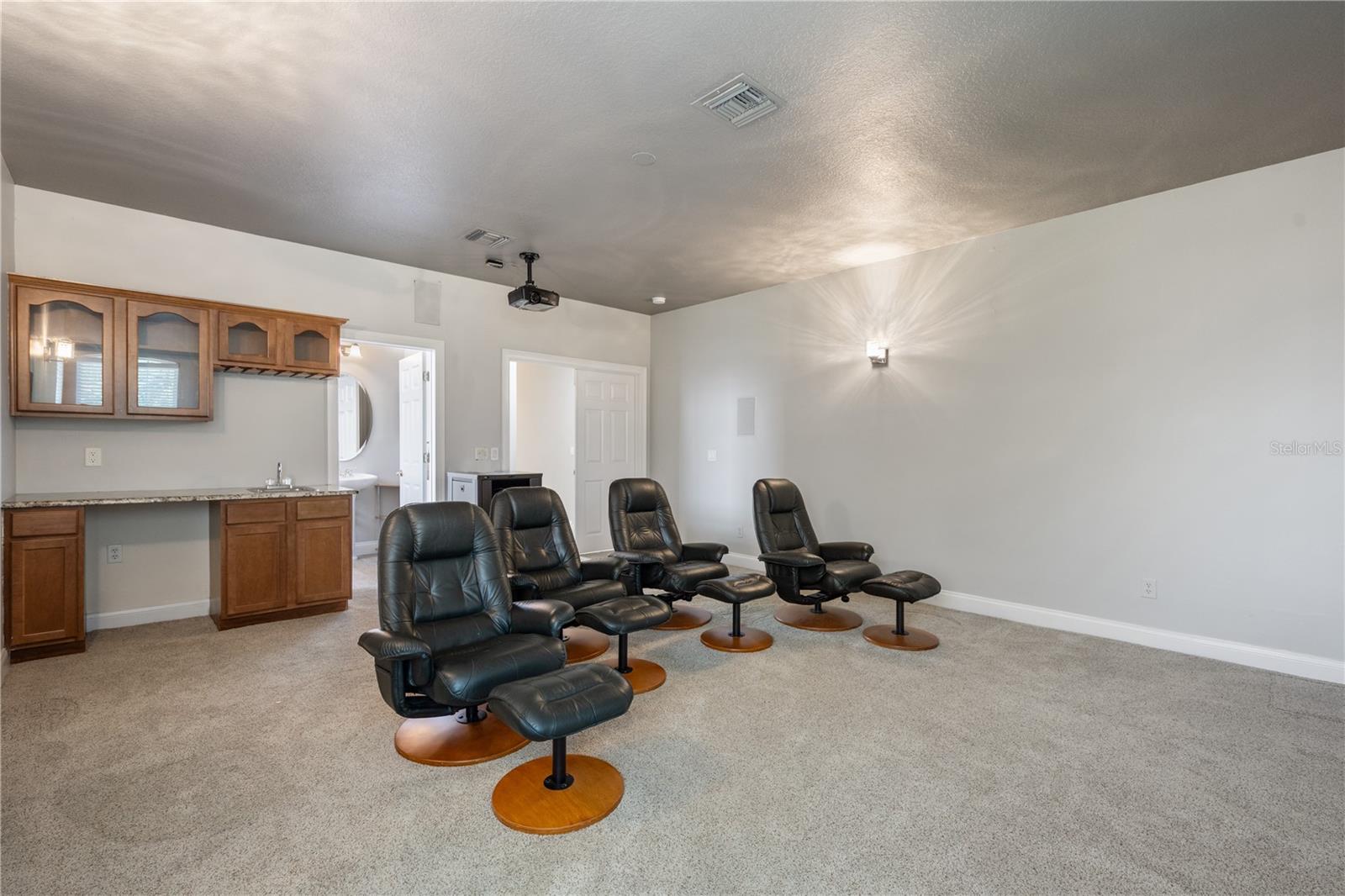 2002 WATER KEY DR, WINDERMERE, FL, 34786