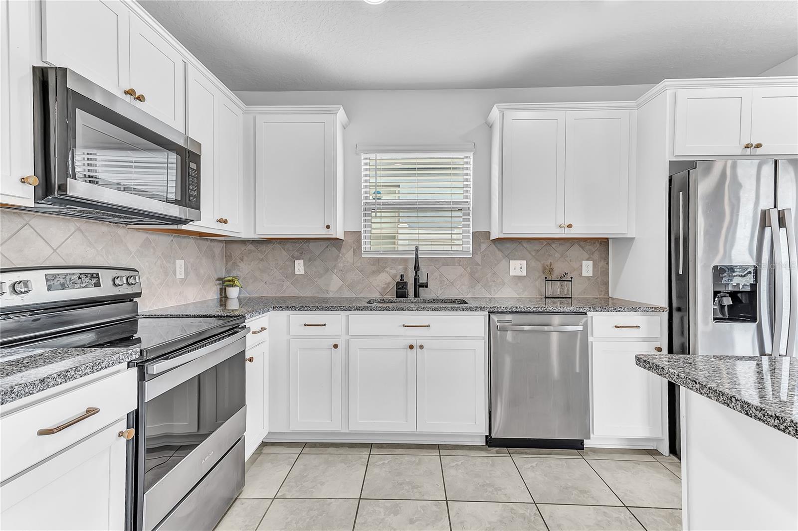 747 CITRUS ISLE DR, DAVENPORT, FL, 33837