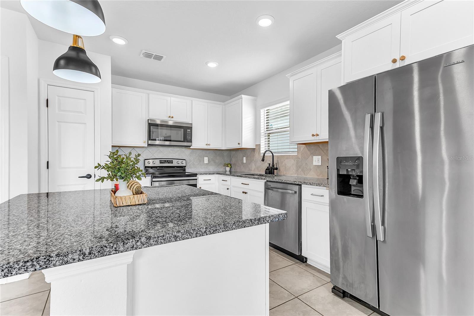 747 CITRUS ISLE DR, DAVENPORT, FL, 33837