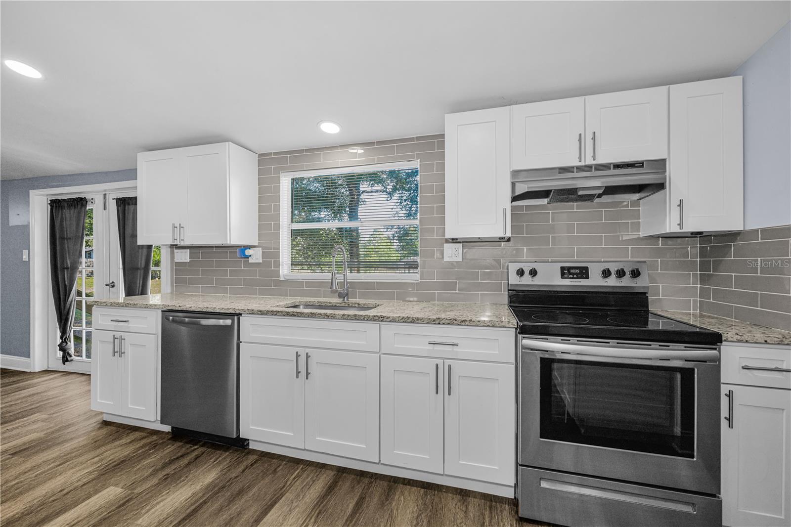39723 PRETTY POND RD, ZEPHYRHILLS, FL, 33540