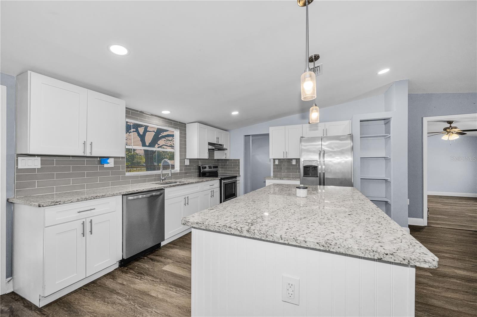 39723 PRETTY POND RD, ZEPHYRHILLS, FL, 33540