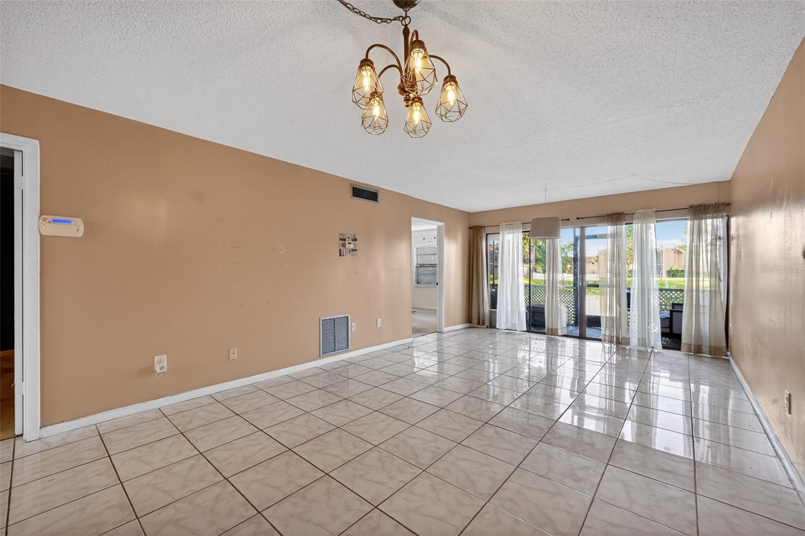 2050 OLEANDER BLVD #6-105, FORT PIERCE, FL, 34950