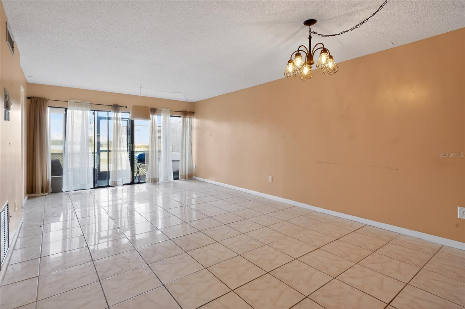 2050 OLEANDER BLVD #6-105, FORT PIERCE, FL, 34950
