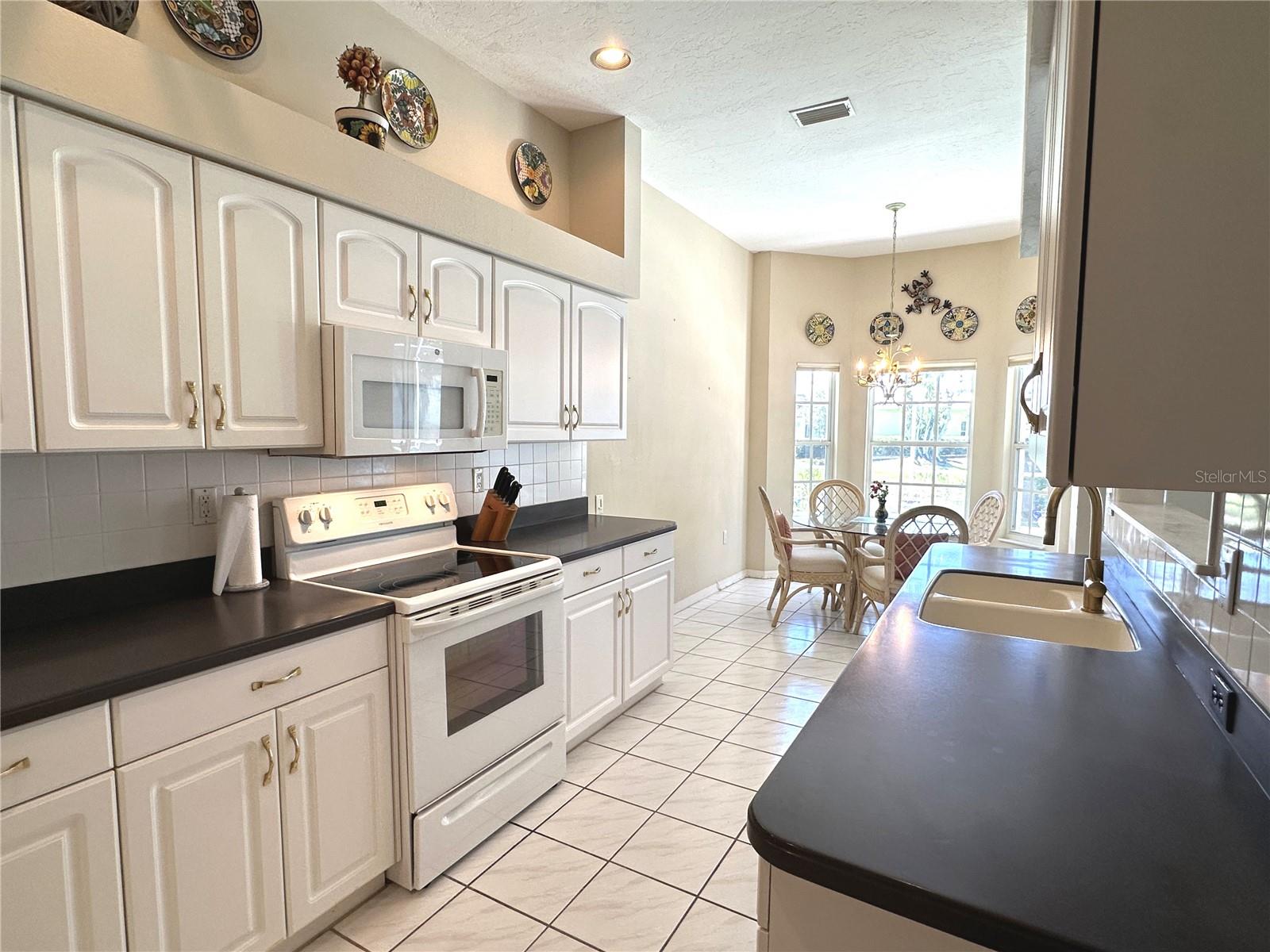 6800 AVENIDA MARBELLA, SARASOTA, FL, 34238