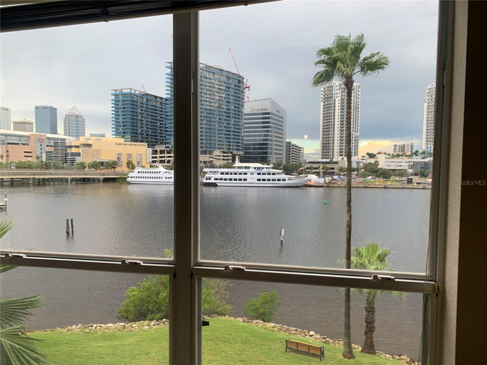 702 CORAL REEF DR #702, TAMPA, FL, 33602