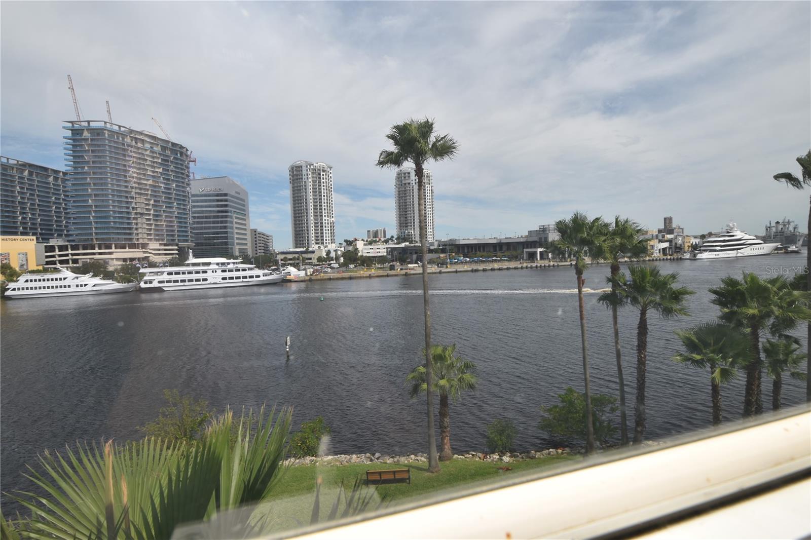 702 CORAL REEF DR #702, TAMPA, FL, 33602