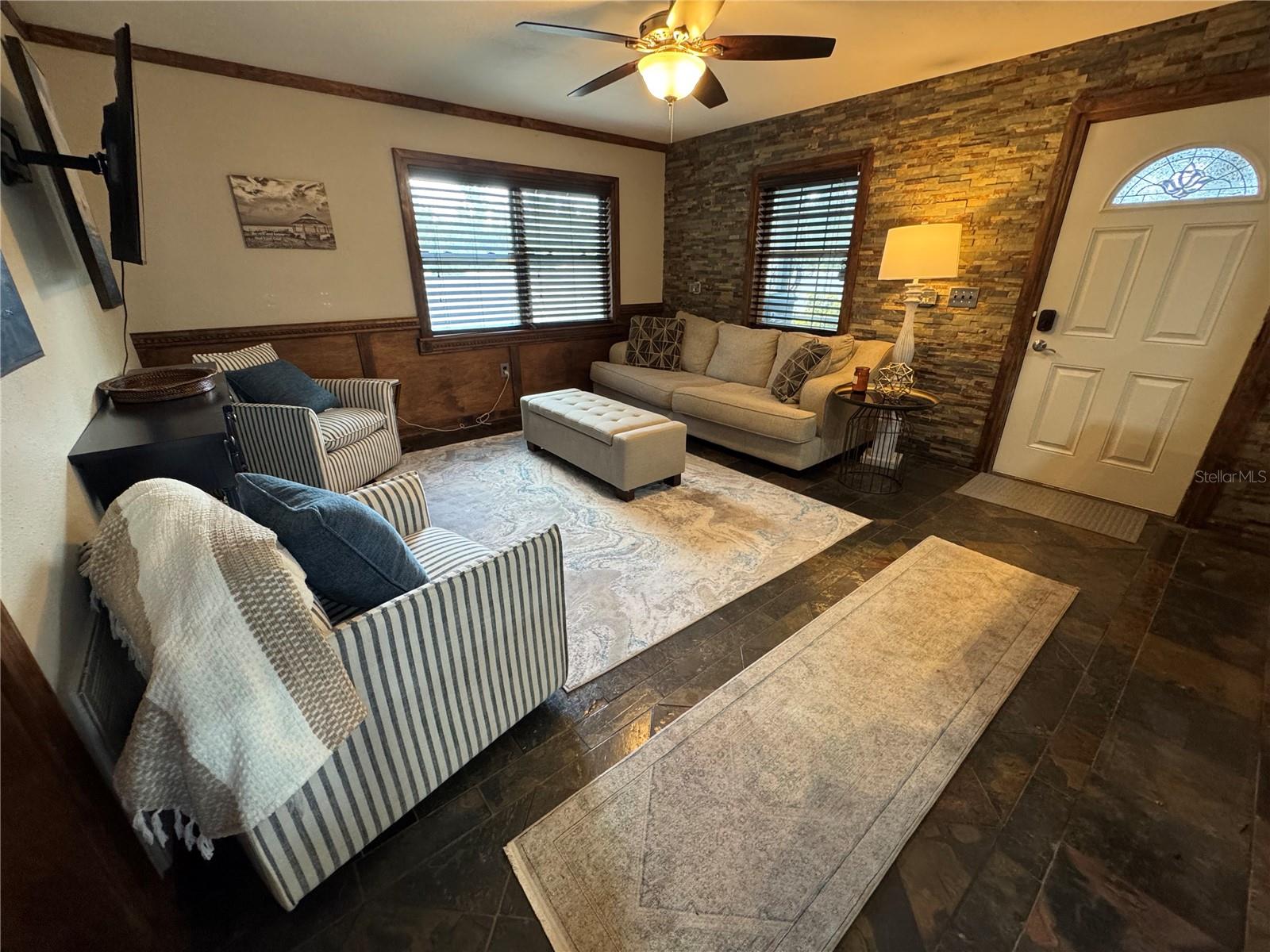 2751 72ND AVENUE DR E, SARASOTA, FL, 34243