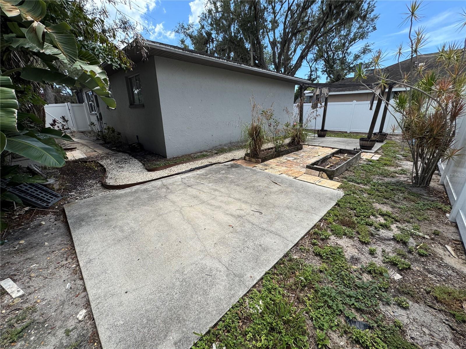 2751 72ND AVENUE DR E, SARASOTA, FL, 34243