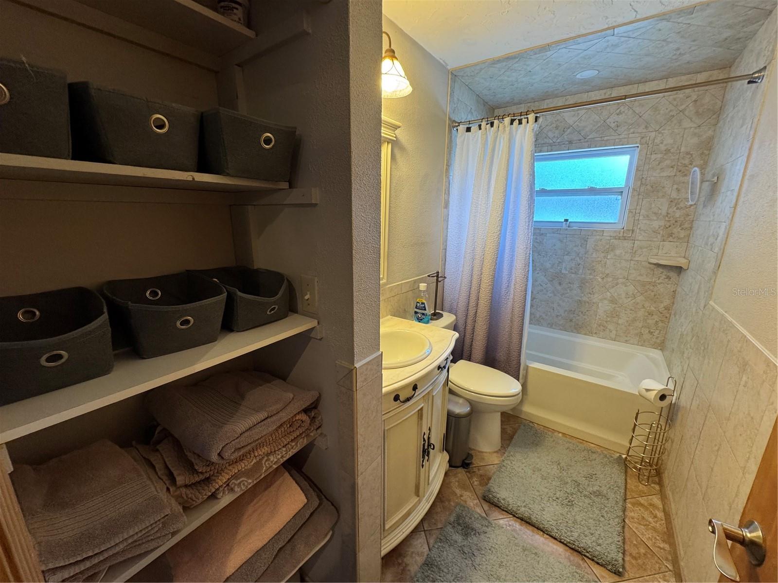 2751 72ND AVENUE DR E, SARASOTA, FL, 34243