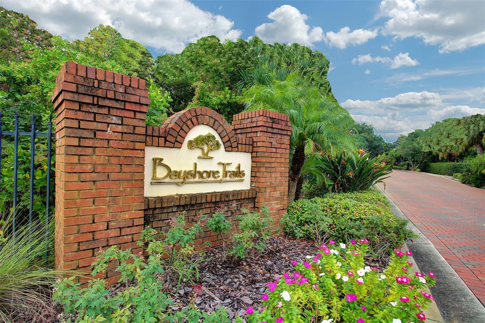 2860 BAYSHORE TRAILS DR, TAMPA, FL, 33611