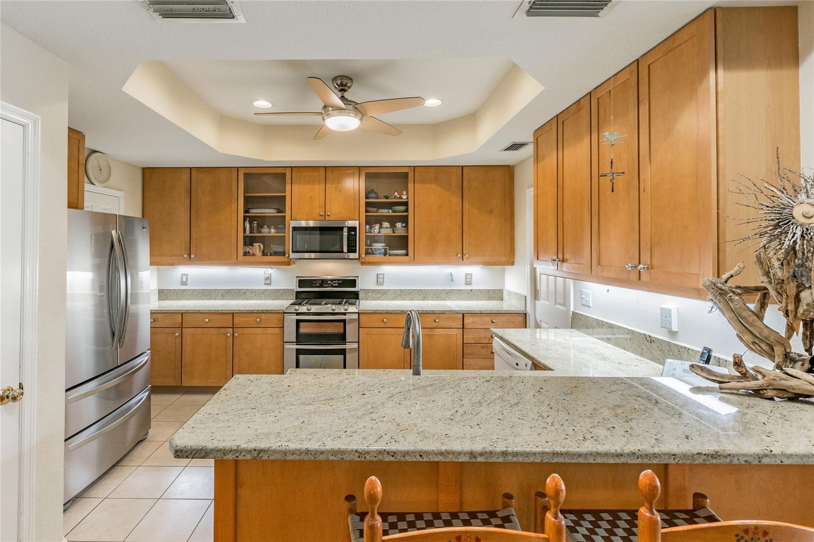 2860 BAYSHORE TRAILS DR, TAMPA, FL, 33611