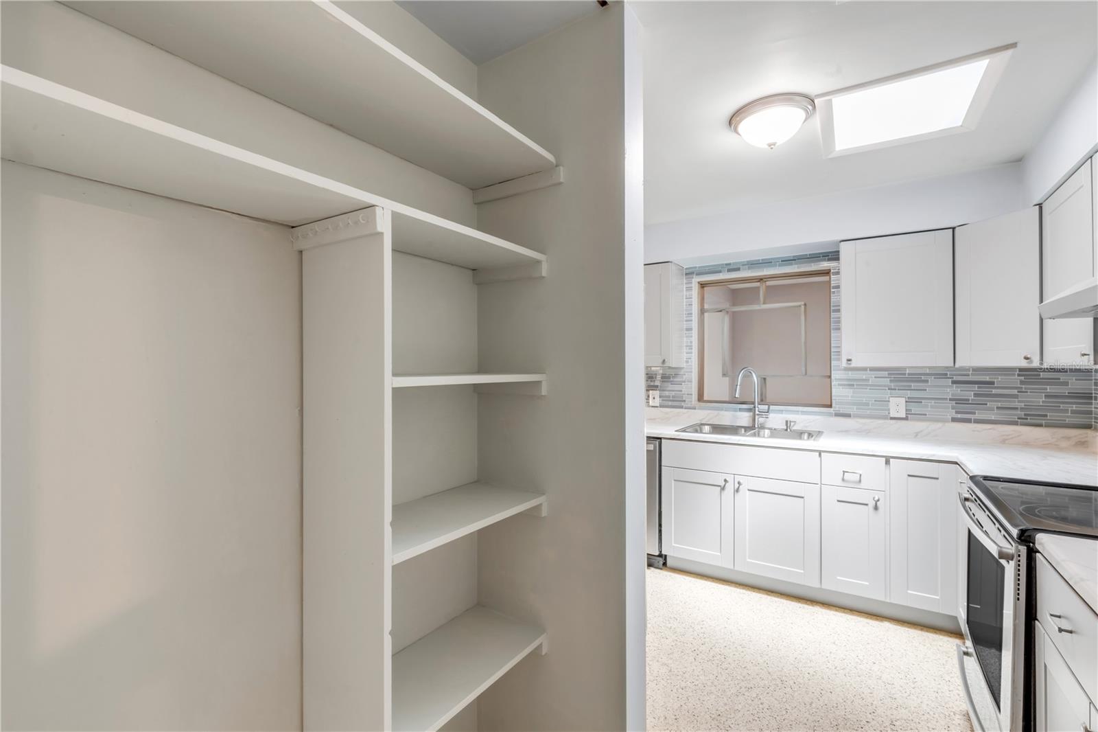592 BROOK CIR, SOUTH DAYTONA, FL, 32119