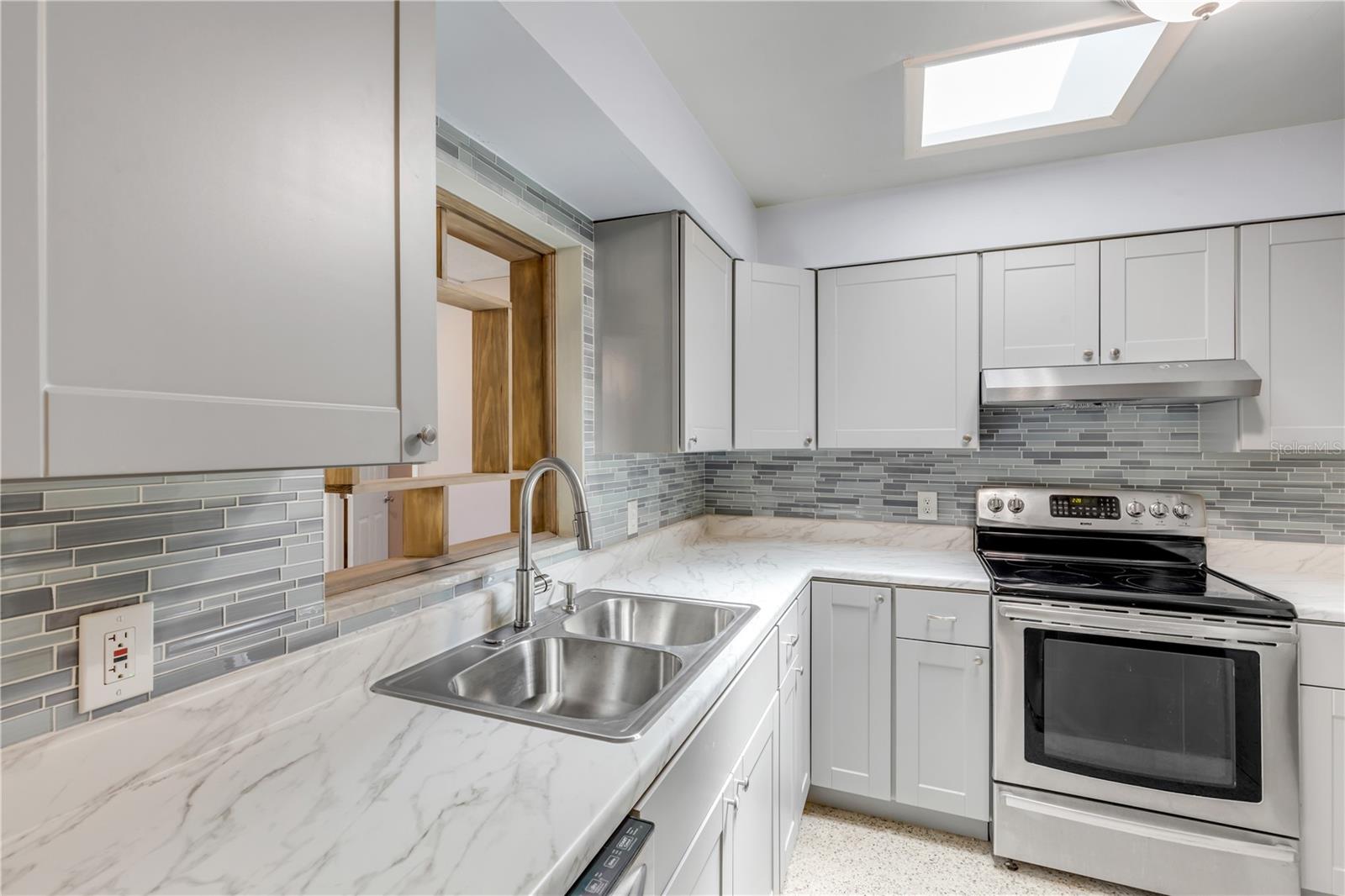592 BROOK CIR, SOUTH DAYTONA, FL, 32119